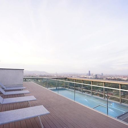 Suite In High-Rise On The Danube Вена Экстерьер фото